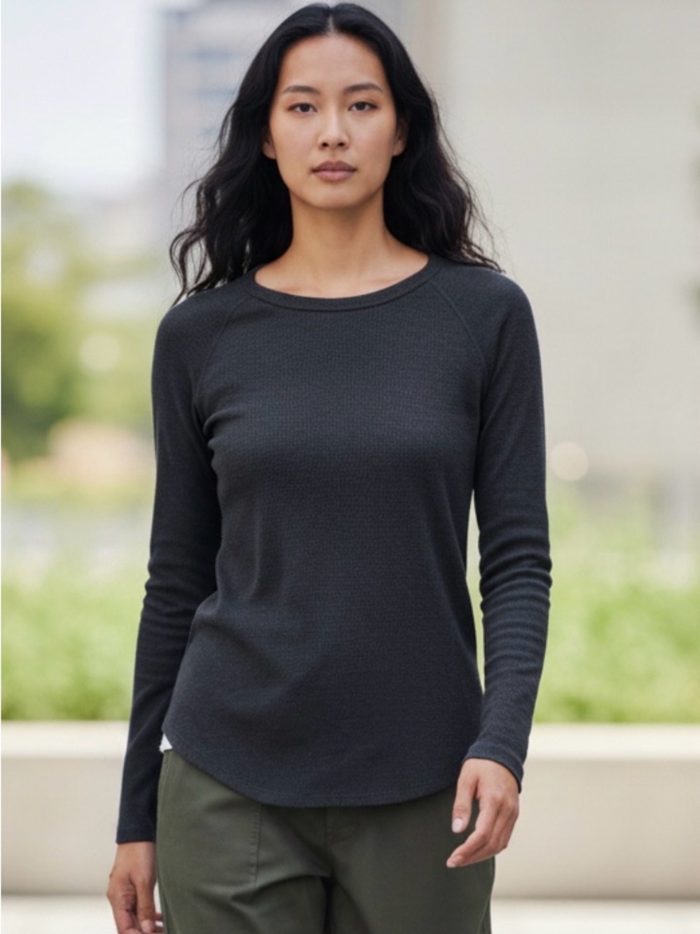 Pharaoh long sleeve, crewneck, thermal teeter size 0